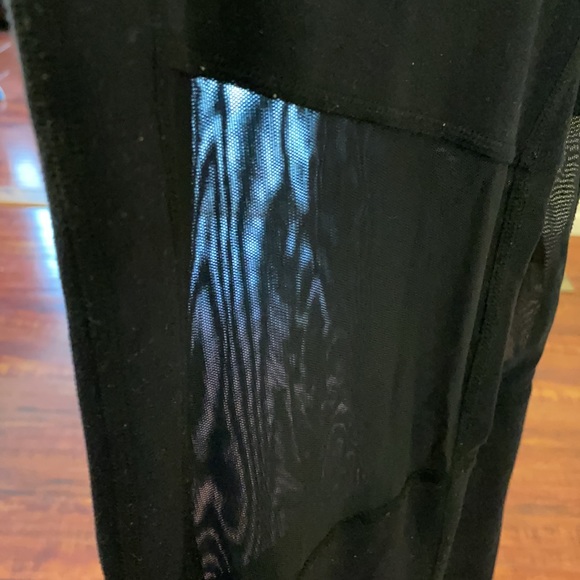Varley Mesh panel black yoga stirrup leggings - Picture 3 of 4